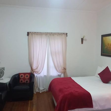 Villelodge Accommodation Людериц Экстерьер фото